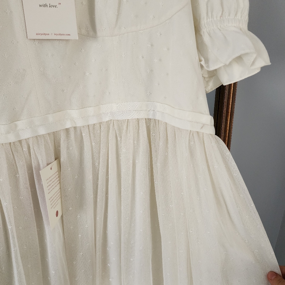 Ivy City Co Ballerina Dress In White - Picture 6 of 9